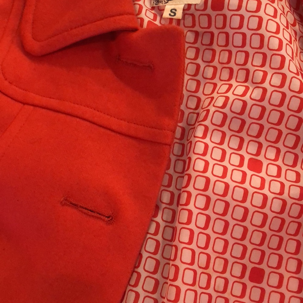 Size small - Picture 3 of 3